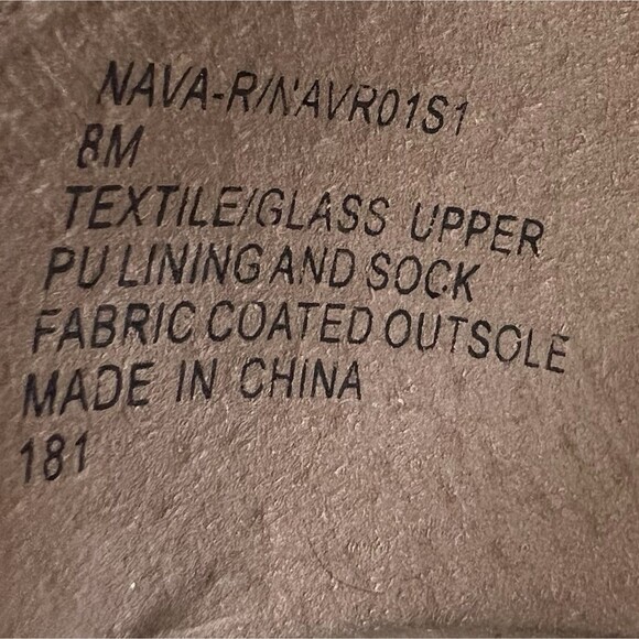 Steve Madden Nava Rhinestone Low Heel Silver Sandal Women 8 M Ankle Strap Square - Picture 12 of 15